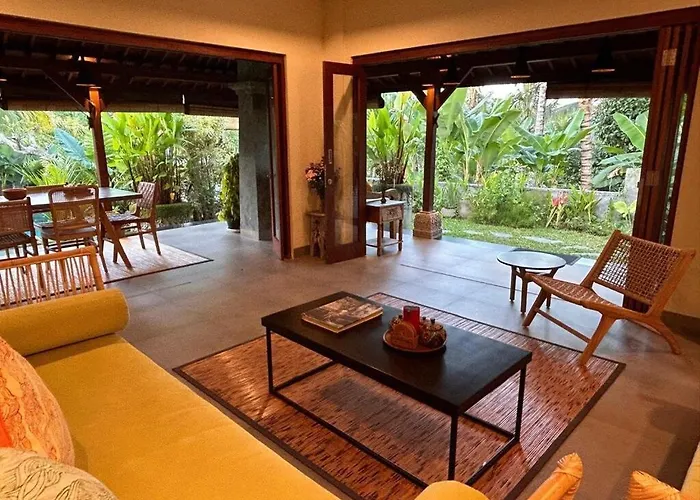 2br With Private Pool And Kitchen In
