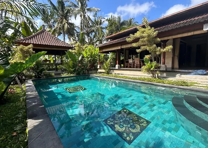 2br With Private Pool And Kitchen In *
